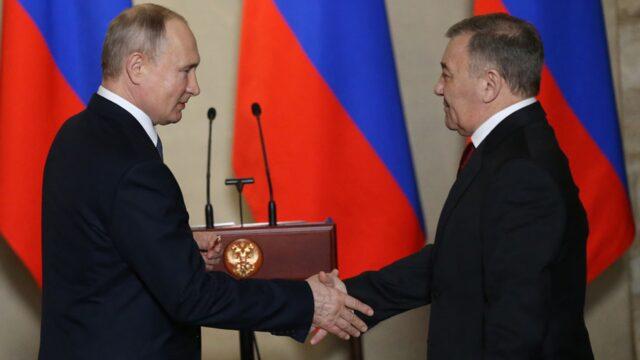 Vladimir Putin is known to have a close relationship with billionaire Arkady Rotenberg