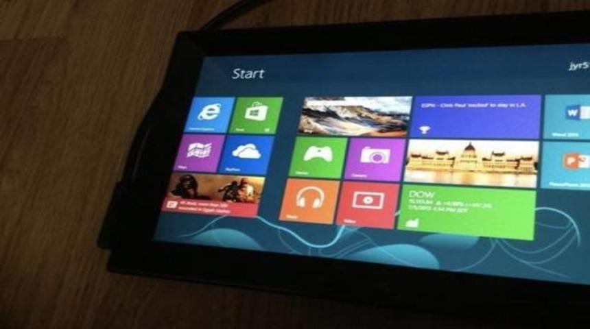 Nokia windows 8 tablet &uuml;zerinde &ccedil;alışıyor