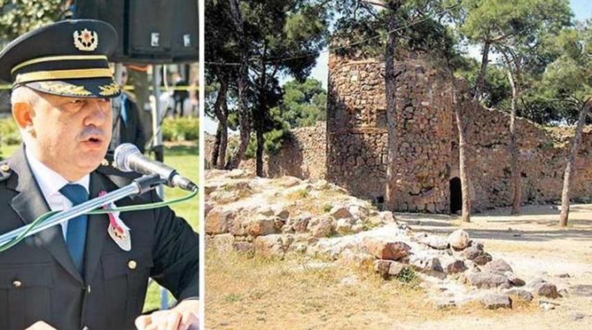 İzmir Emniyet M&uuml;d&uuml;r&uuml;ne tinerci saldırısı