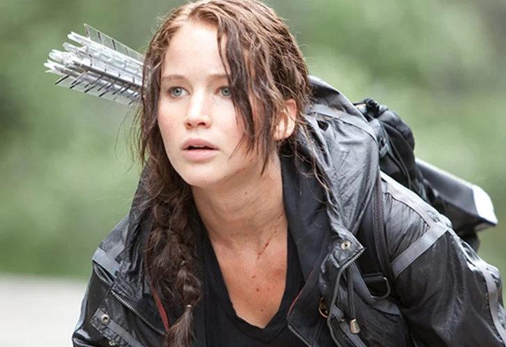 Jennifer Lawrence anne oldu