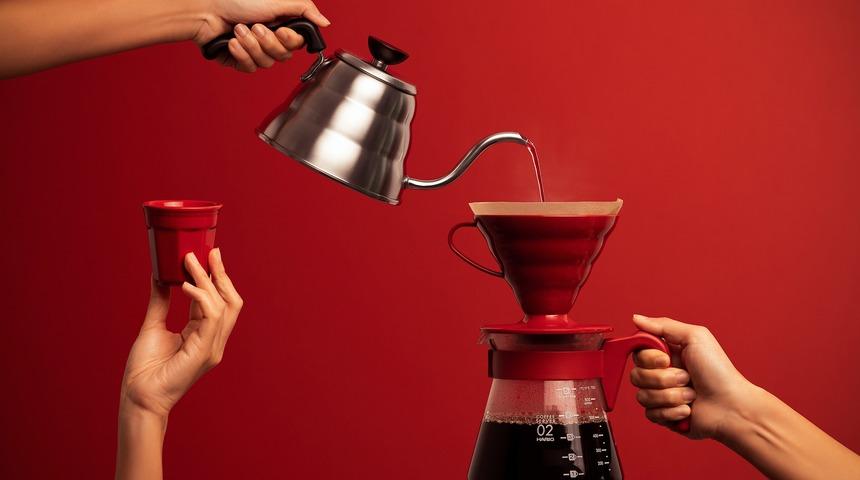 Bu lezzetle sabahları çakı gibi uyanacaksınız: Nefis kahveler demlemek için bu tüyoları kaçırmayın!