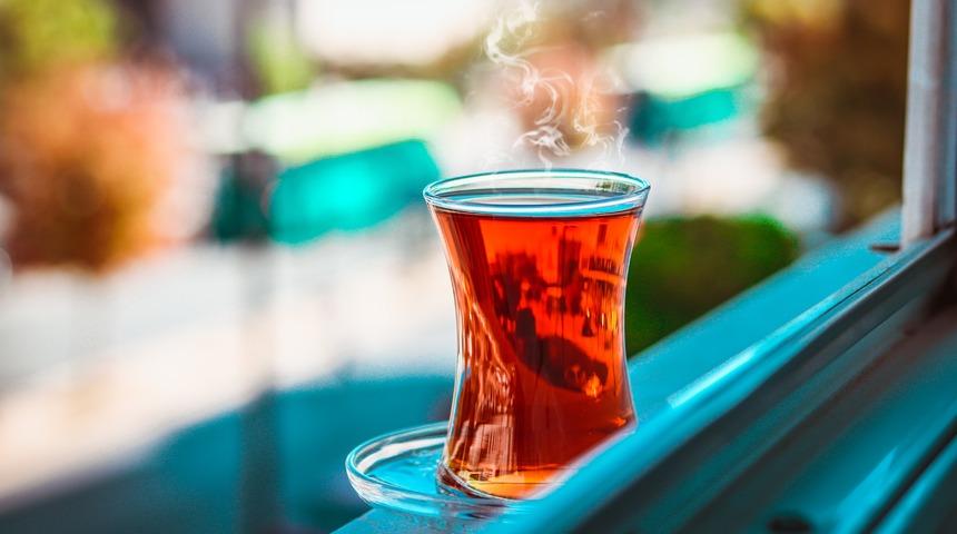 Dünyada en çok Türkiye'de içildiği düşünülen siyah çayın şaşılacak faydaları