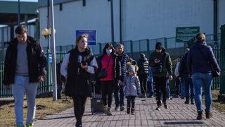 Avrupa'da 'Ukraynalı mülteci' hazırlığı! Polonya'da kabul noktaları oluşturulmaya başlandı