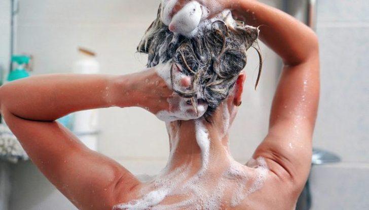 Sağlıksız saçlarınızın nedeni yıkama rutininizde gizli olabilir! Peki, doğru saç yıkama sıklığı ne olmalı?