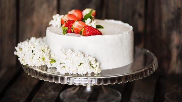 Ev yapımı pastalar için: Pofuduk pandispanya yapmanın sırları