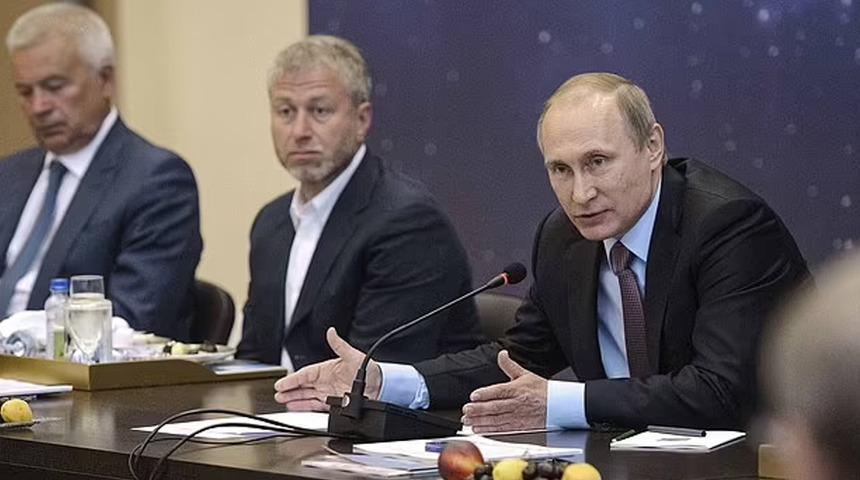 Rusya-Ukrayna savaşı futbola da sıçradı! Dünya devi Chelsea'ye el konulabilir...