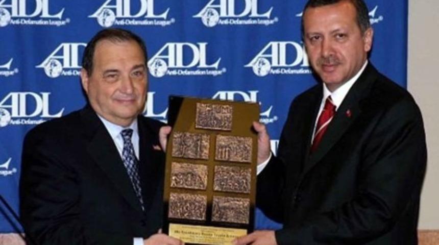 O &ouml;d&uuml;l&uuml; geri istediler