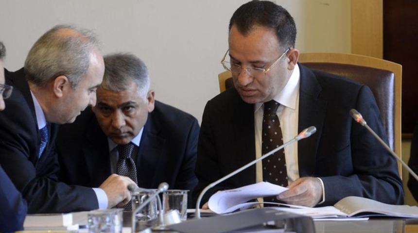 CHP'ye s&uuml;rpriz ziyaret!