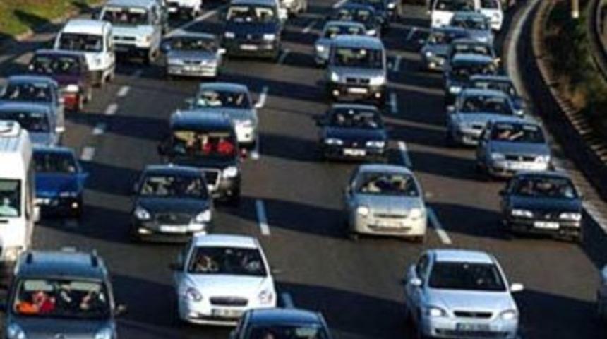 D-100'de 10 km'lik kuyruk oluştu