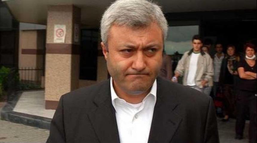 Tuncay Özkan kimdir?