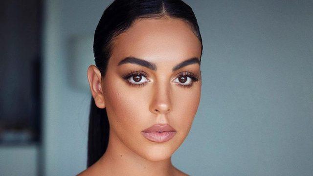 Cristiano Ronaldo'nun nişanlısı Georgina Rodríguez'den hamilelik pozu! Karnı burnunda pozlara beğeni yağdı