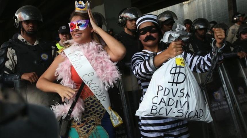 Karnaval mevsiminde protestolar