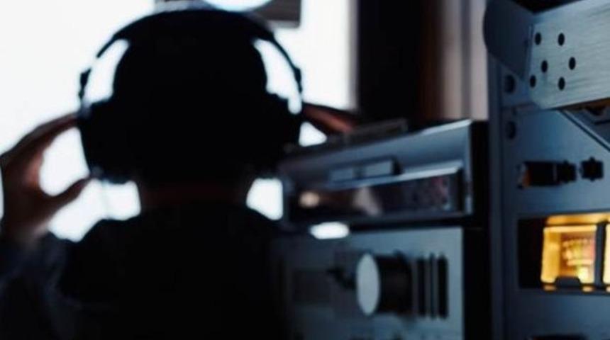 Son ses kaydı şoke etti: Kapıyı kırın alın adamı