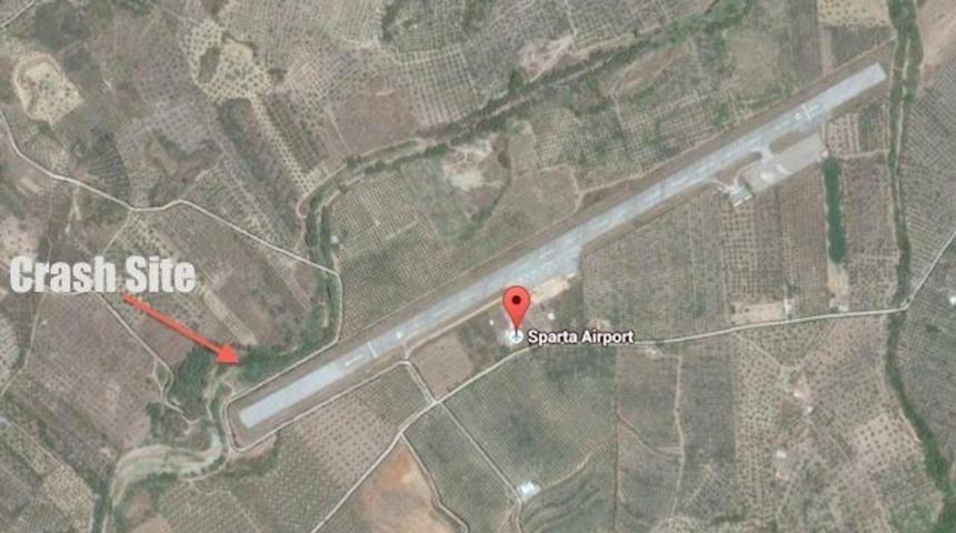 Yunanistan'da uçak düştü: 2 ölü