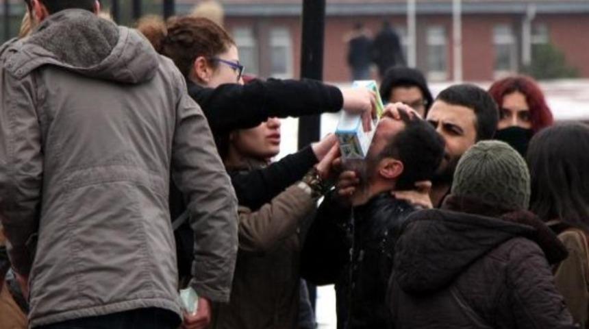 Üniversite öğrencileri birbirine girdi!