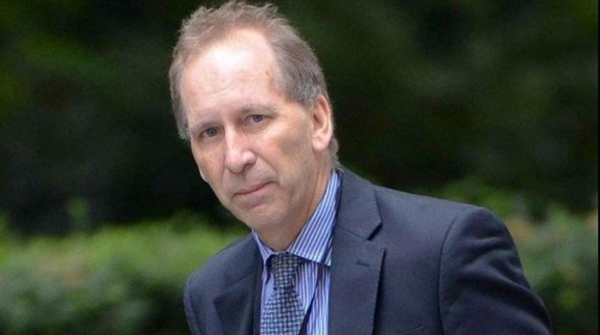 Cameron'ın danışmanı 'çocuk pornosu'ndan tutuklandı