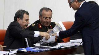 Bakan'a o fotoğrafı sordu!