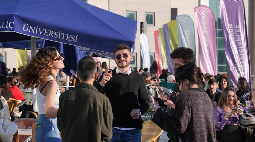 Üniversiteler artık şehirden kopmadan kampüsleşmek zorunda!