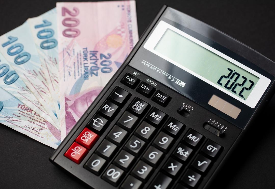 Halkbank kredi m&uuml;jdesi verdi! Tam 35 milyar lira... D&uuml;ş&uuml;k faizli kredi almak isteyen esnaf i&ccedil;in detaylar...