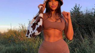 Sosyal medya fenomeni Selina Groetzner, dekoltesiyle herkesi şaşırttı! Bir gören bir daha baktı 