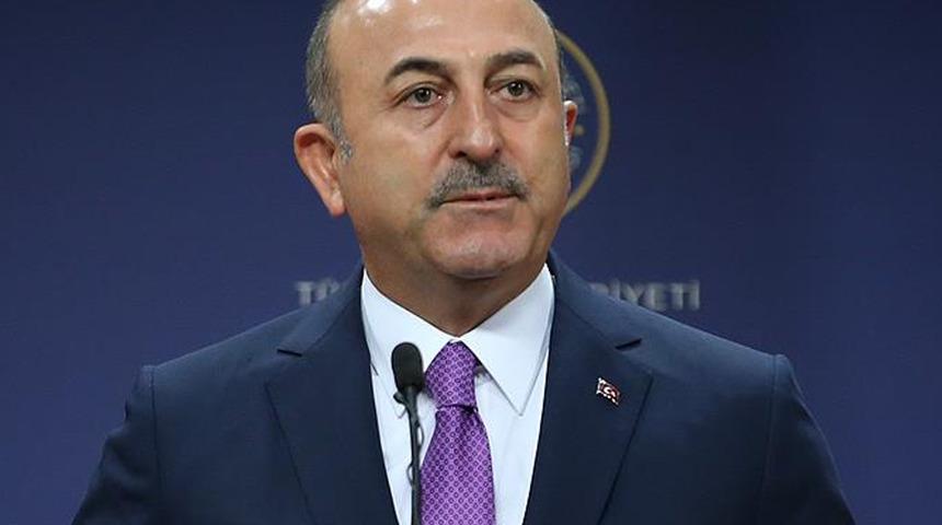 Bakan Çavuşoğlu, Ukrayna’dan tahliye edilen Türk vatandaşlarıyla görüntülü görüşme yaptı