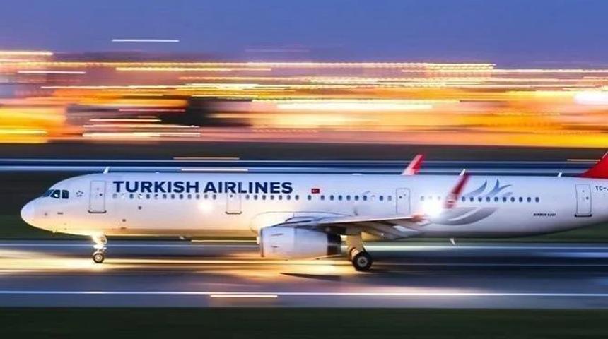 THY'den Ukrayna krizi nedeniyle Türkiye'ye dönmek isteyenlere özel ücretli bilet