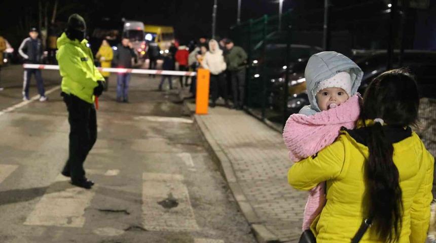 Binlerce Ukraynalı ülkeye giriş yapmıştı! Slovakya'da OHAL ilan edildi
