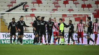 Son dakika: Beşiktaş yükselişe devam ediyor! Sivasspor deplasmanından da 3 puan...