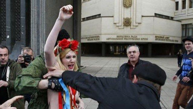 FEMEN Kırım için eylemde