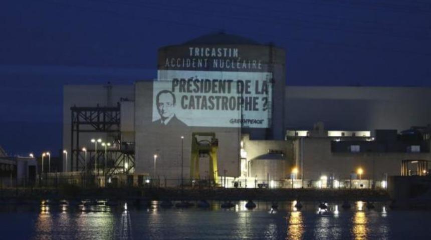 Greenpeace Fransa'da 'nükleer santrala girdi'