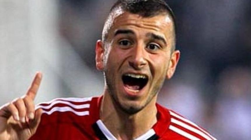 Oğuzhan &Ouml;zyakup Kimdir?