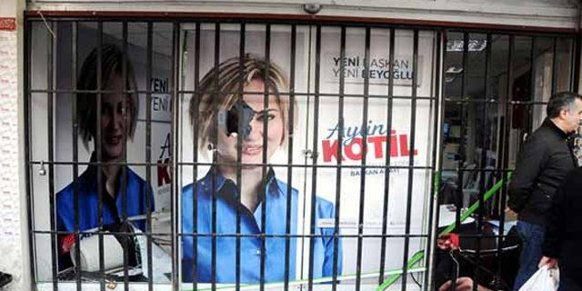 CHP ye taşlı saldırı 1