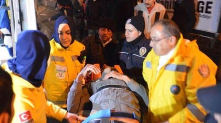 Başbakan'dan, oyuncak almak isteyen baba düşüp yaralandı