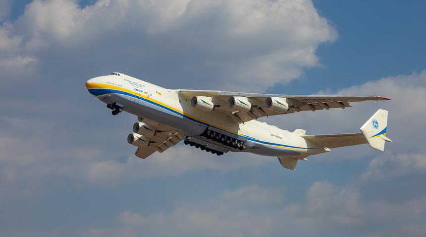 Son dakika: Sadece 1 tane üretildi! Dünyanın en büyük uçağı vuruldu mu?