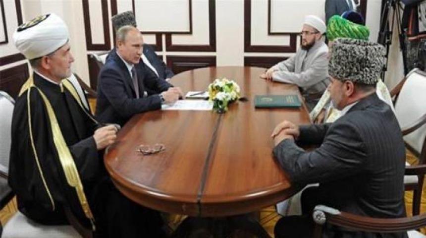 Putin, Müslümanlara sahip çıktı