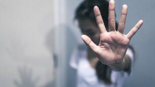 Pendik'te parkta lise öğrencisine cinsel taciz! Kızın ailesi yakalayıp polise teslim etti