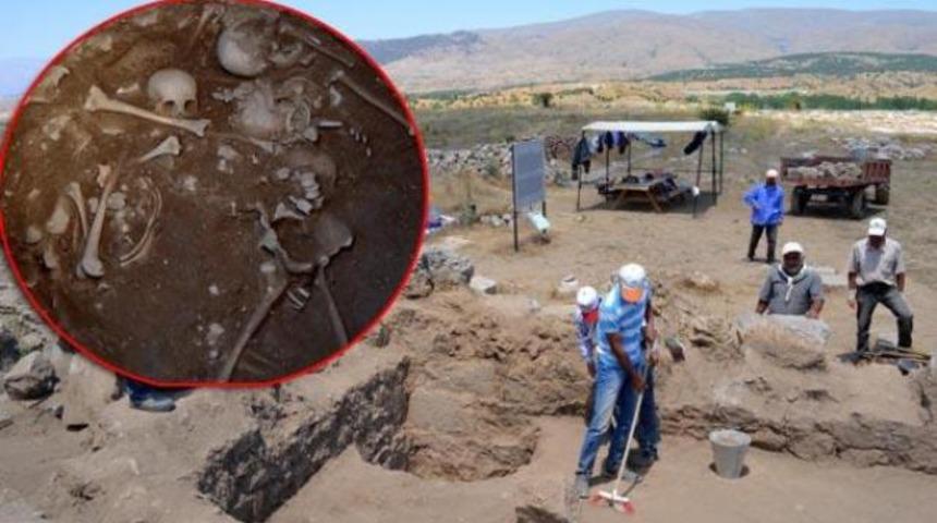 Antik kentte toplu mezar