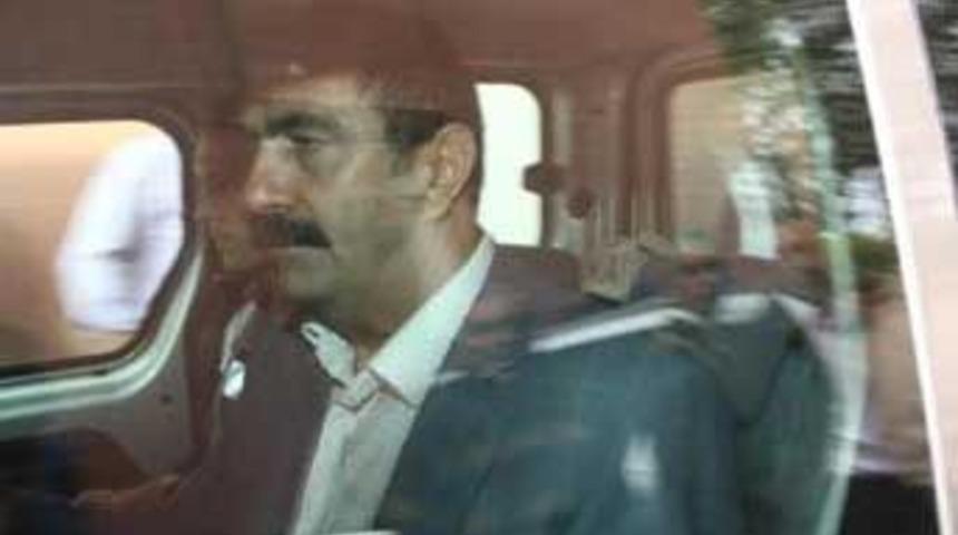 G&uuml;rb&uuml;z &Ccedil;apan h&uuml;cresinden yazdı