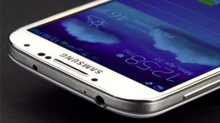 Exynos işlemcili Galaxy S4 için Android 4.4 güncellemesi çok yakında!