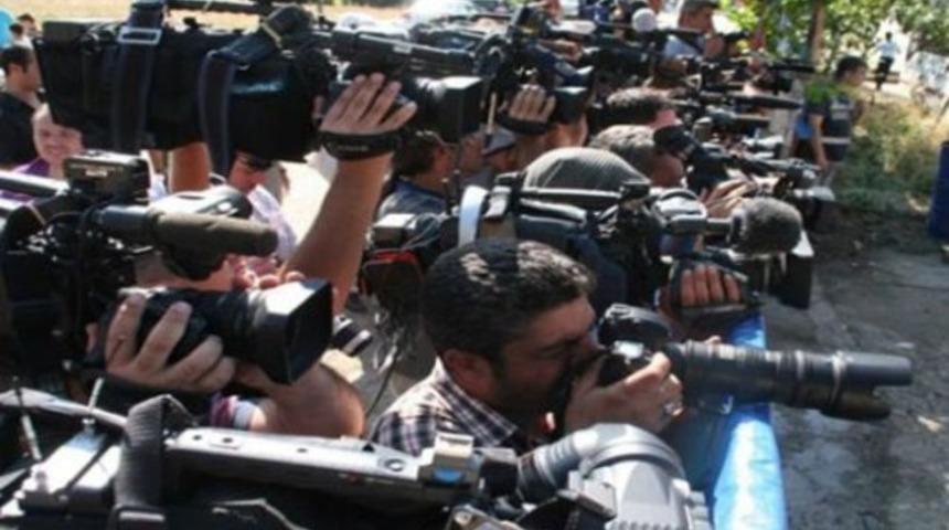 Türk gazetecilere çıldırtan muamele