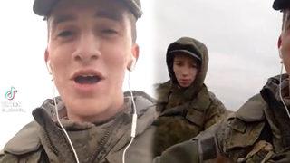 O anlar sosyal medyada viral oldu! Savaştaki Rus askerleri “Ses Ver Adana Zirveden Selam” şarkısını söyledi