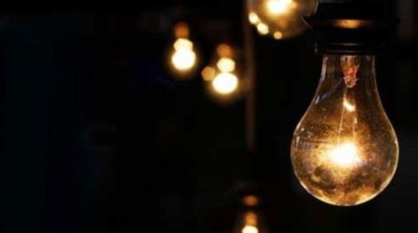 Eelektrik kesintisi istifa getirdi