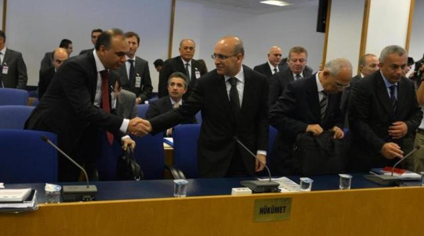 Komisyonda "hıyar, elma ile armut" tartışması