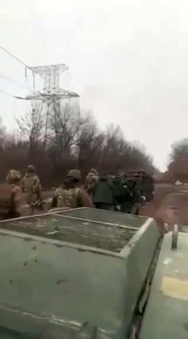 Harkov’da Rus askerleri rehin alındı