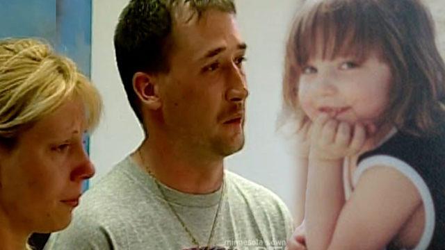 18 yıllık kayıp vakasında şaşırtan gelişme! Küçük kızın ayakkabılarının bulunduğu yer herkesi şaşırttı