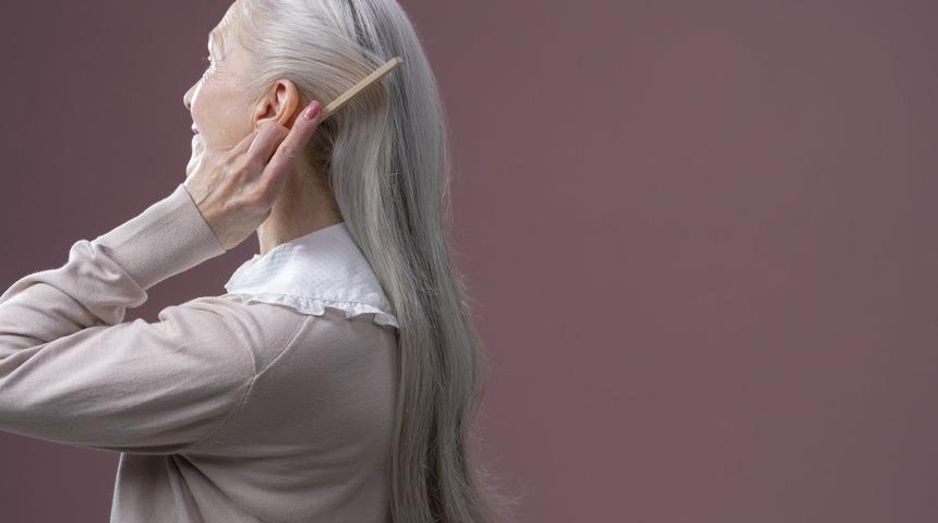 Kırılmış sa&ccedil; u&ccedil;larınıza g&uuml;le g&uuml;le diyeceğiniz ev yapımı maskeleri &ouml;ğrenmek i&ccedil;in bu yazıyı mutlaka okuyun!