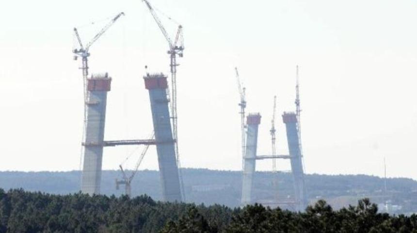 3. Boğaz K&ouml;pr&uuml;s&uuml;'n&uuml;n kuleleri eşitlendi