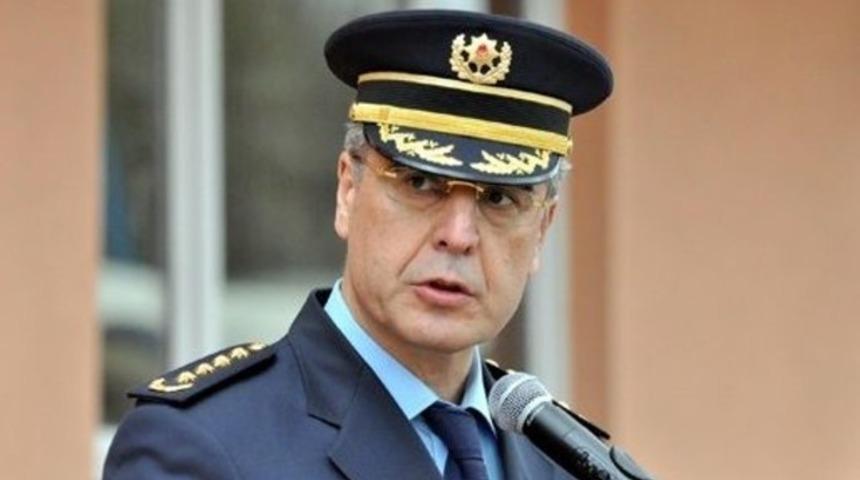 O m&uuml;d&uuml;rden zehir zemberek dilek&ccedil;e