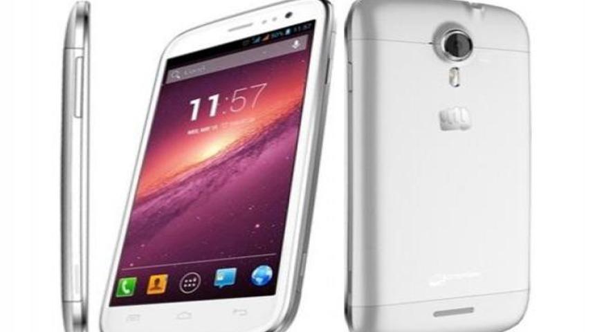 Hindistan&rsquo;ın ilk akıllı telefonları