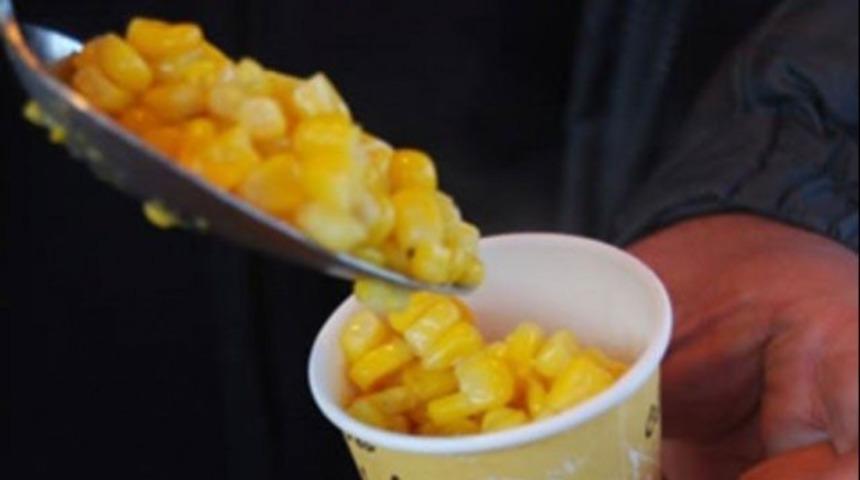 Bardakta mısır satışlarında 'hastalık riski' iddiası